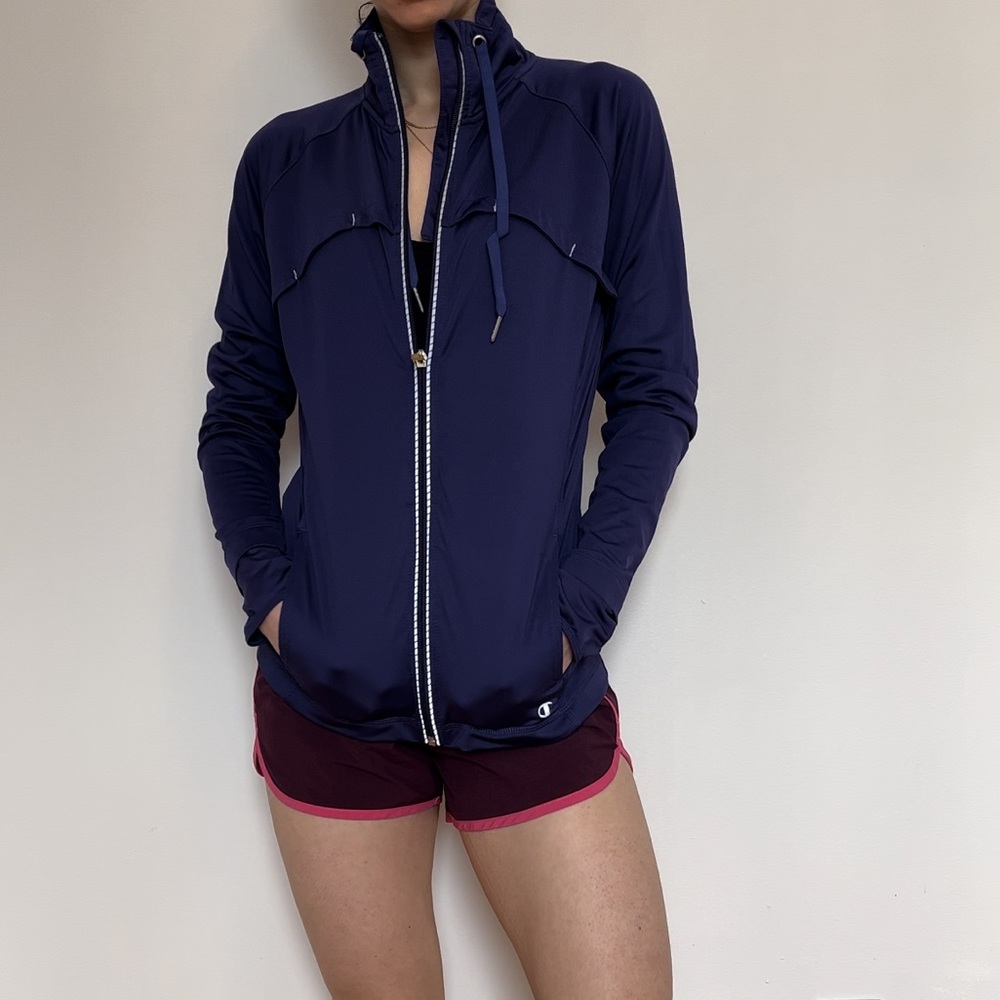 Outdoor purple vest